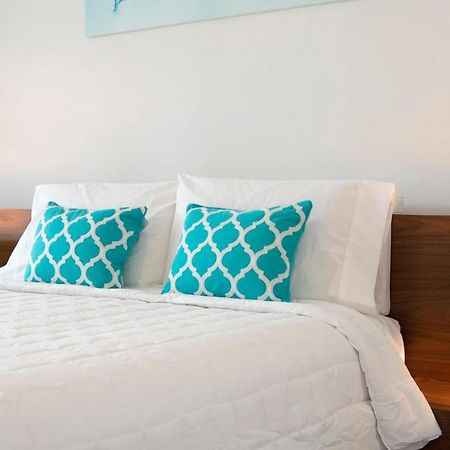 Beach Living At Island Pine Villas Blse George Town Exterior photo