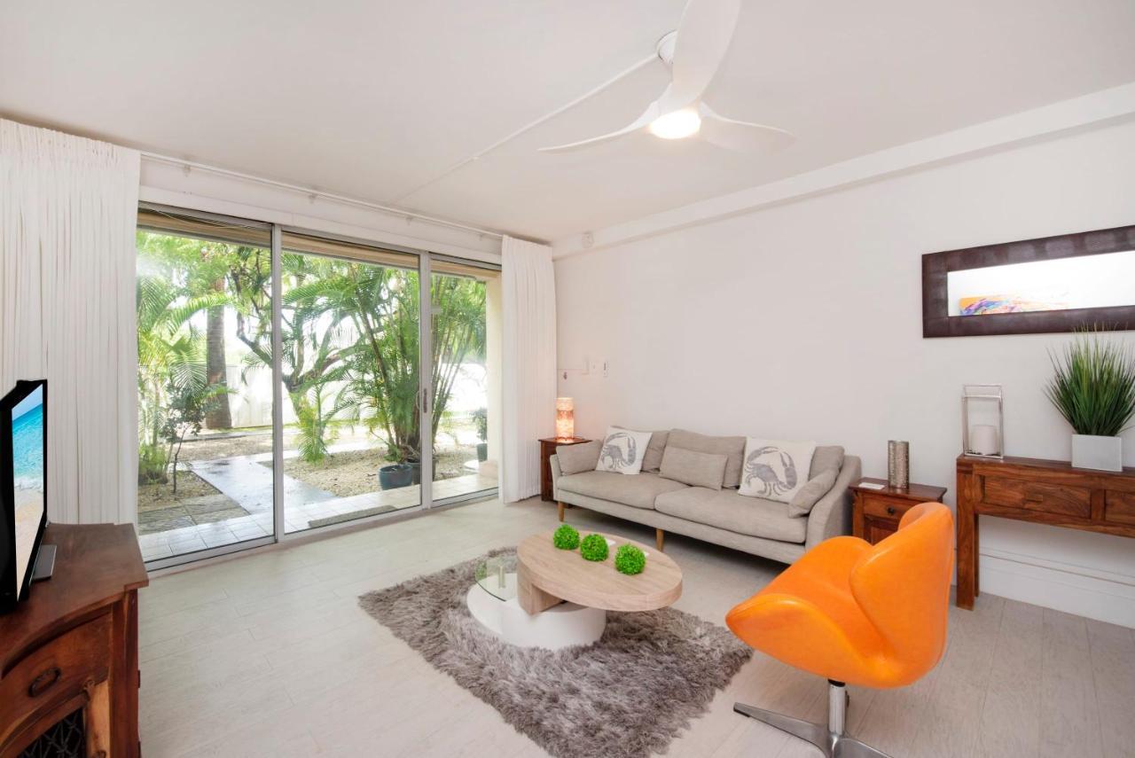 Beach Living At Island Pine Villas Blse George Town Exterior photo