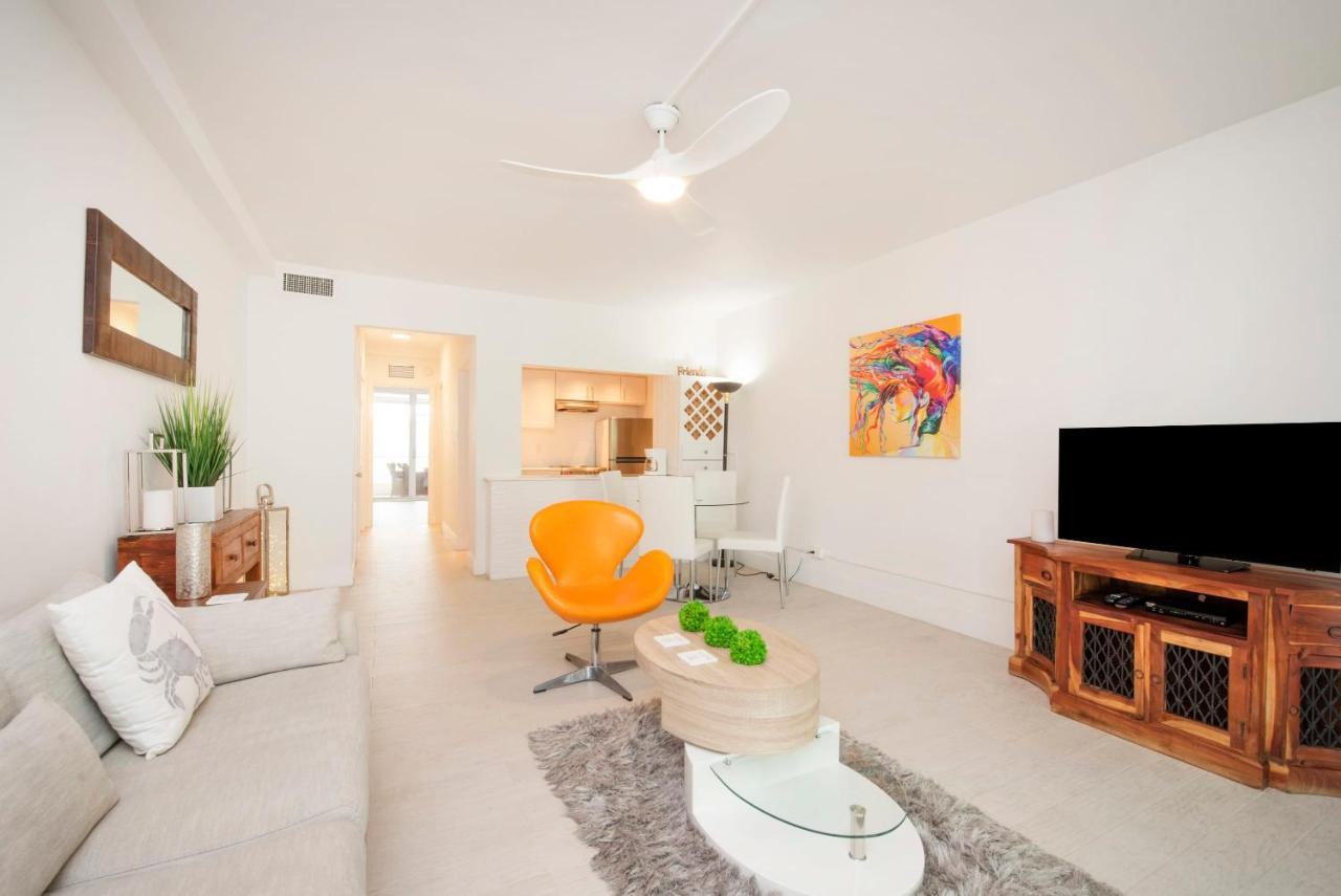 Beach Living At Island Pine Villas Blse George Town Exterior photo